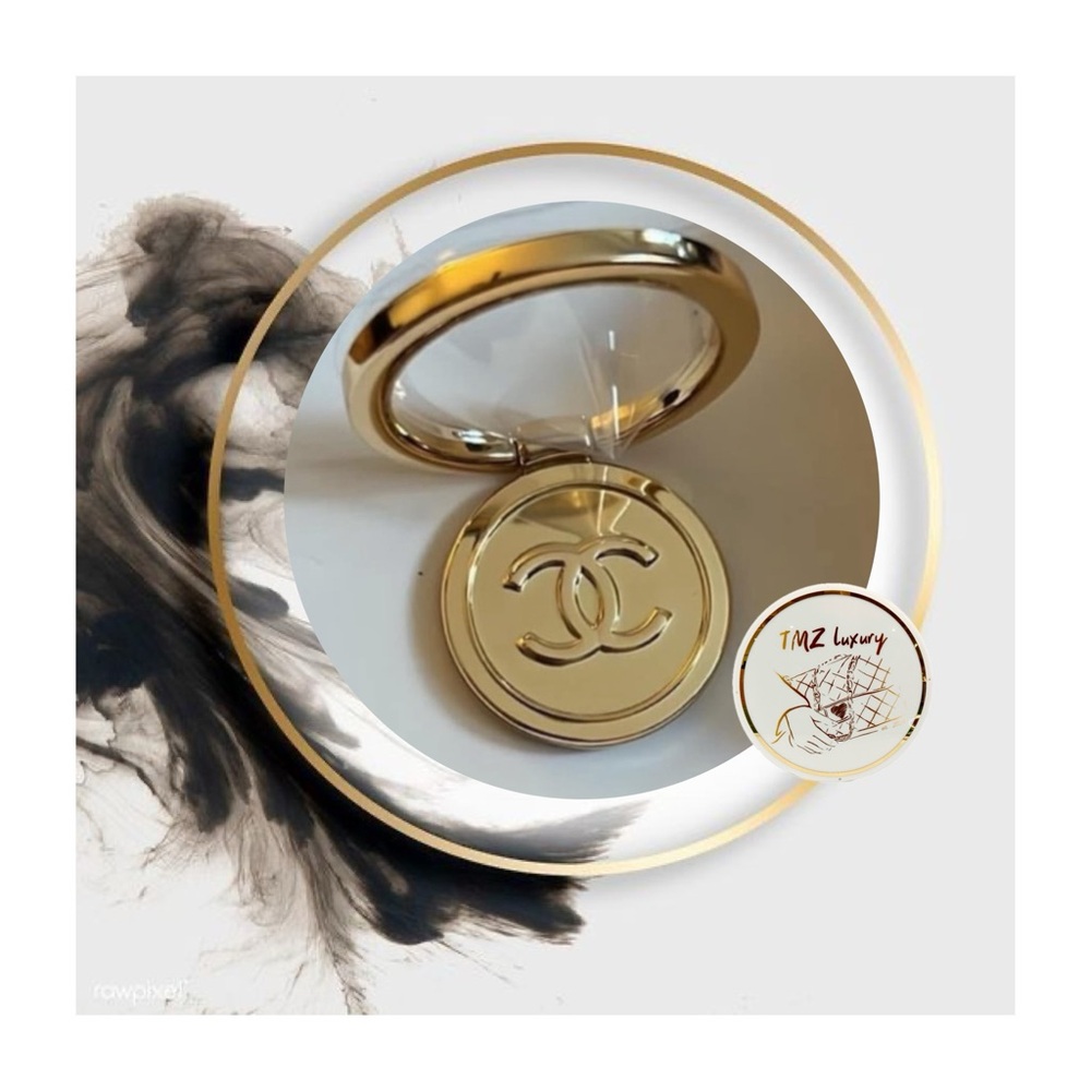 GWP CHANEL Gold CC Logo Phone Socket